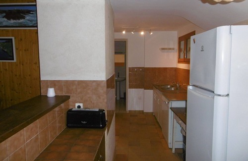 Mareil-sur-Loir Cottage | Charming Detached House, Shaded Garden, Near Lake & Family Activities