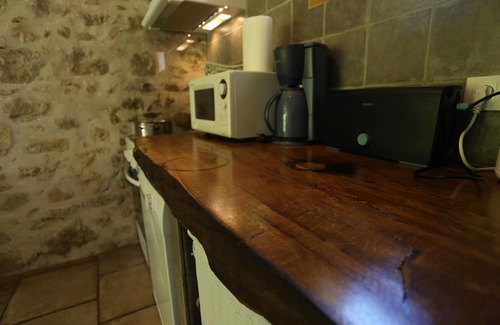 Orpierre House | Charming detached house with garden and lavender (Moulin, lower house
