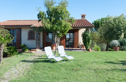 Empoli House | CHARMING DETACHED VILLA WITH A LARGE GARDEN, PRIVATE POOL AND STUNNING VIEW