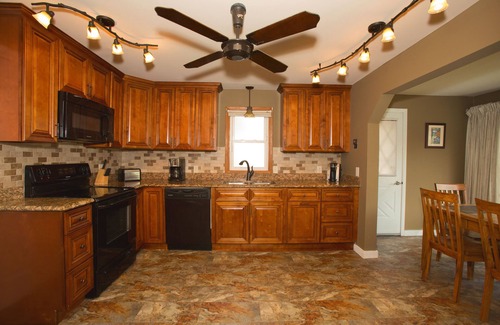 Lake George House | Charming Direct Lake Front Home