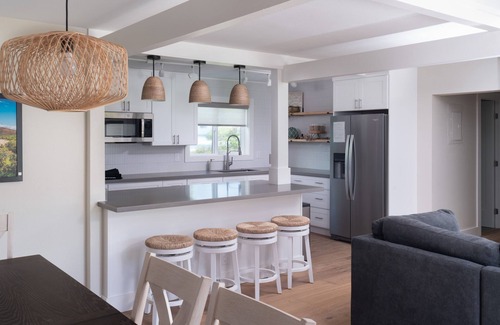 Wailuku House | Charming Direct Oceanfront North Shore Beach House