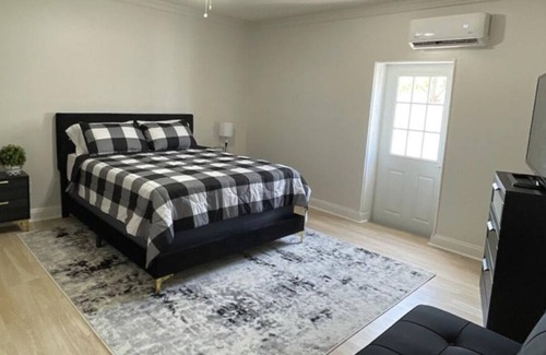 Florida Pines Apartment | Charming Disney Retreat: Private Studio near the Magic! ✨