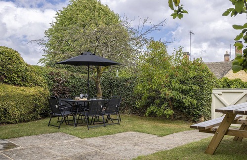 Longborough Cottage | Charming dog friendly cottage - Bank Cottage