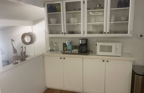 Naples Park House | Charming dog-friendly, private tropical back yard. 3 bed - 2 bath, Great value!