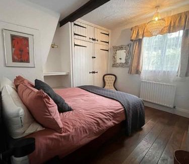 Burton House | Charming Dorset Seaside Escape