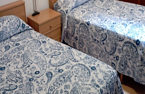 Luarca House | Charming double room with private bathroom