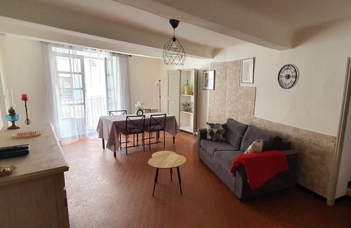 Digne-les-Bains Apartment | Charming downtown apartment