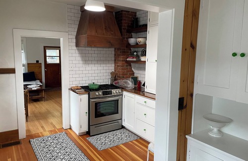 Old Bend House | Charming downtown Bend Cottage.