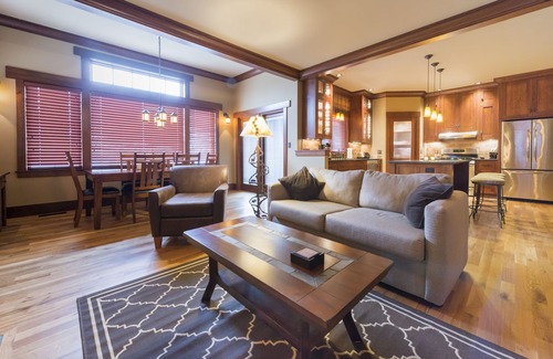 Frankfort Condo | Charming Downtown Frankfort Condo overlooking Betsie Bay