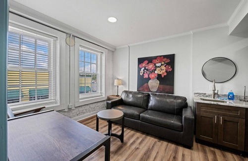 Conway Apartment | Charming Downtown Loft with City Views
