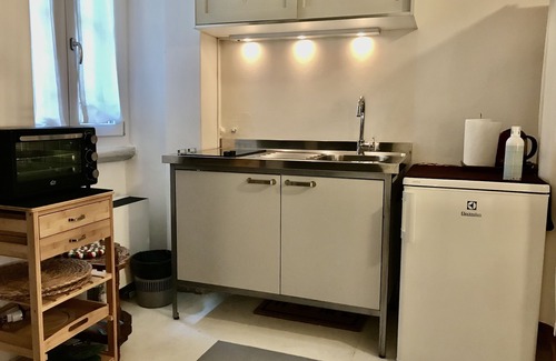 Porta Garibaldi Apartment | Charming downtown studio, Isola District