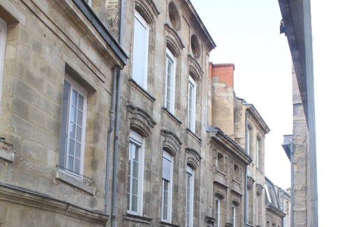 Bordeaux City Centre Apartment | Charming Duplex in the Heart of Bordeaux – Walk Everywhere!