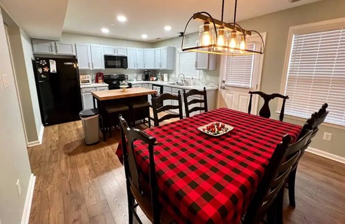 Leonardtown House | Charming Duplex in the heart of Leonardtownn