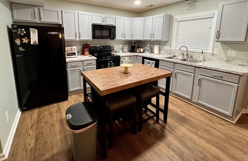 Leonardtown House | Charming Duplex in the heart of Leonardtownn