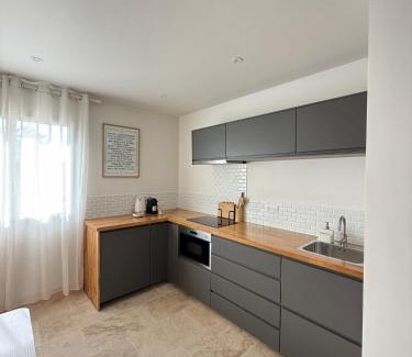 Aix-en-Provence Apartment | Charming duplex with air conditioning & parking & pool