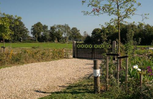 Baak House | Charming Dutch Country Cottage with Private Garden
