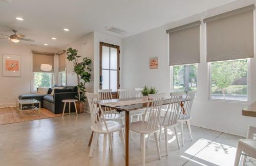 Greenwood House | Charming East Nashville Duplex for 20