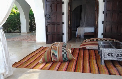 Djerba Ajim Villa | Charming Eastern Residence with Private Pool not overlooked