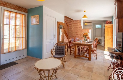 La Romagne Cottage | Charming, Eco-Friendly Cottage: Terrace, Garden, Near Puy du Fou & Zoo, Ideal for Families