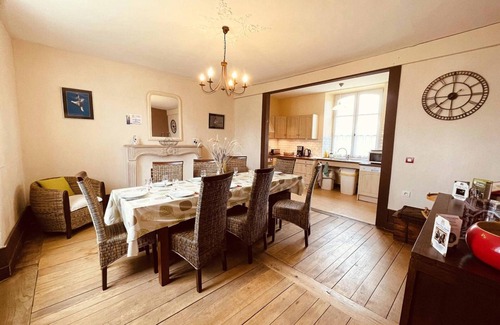La Gonfriere Cottage | Charming Eco-Restored 1850s Parish House with Garden - Perfect for Families!