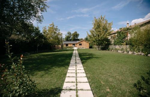 Le Thor House | Charming ecolodge with private access to the river