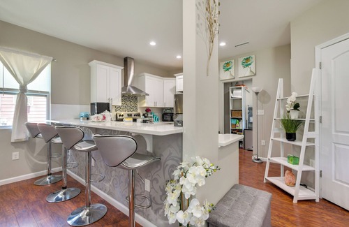 Edgemore House | Charming Edgemere Home w/Deck & Grill!