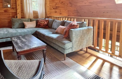 Mount Marion Cabin | Charming Element Cabin 3BR 1.5BA