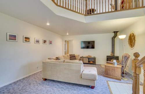 Elko House | Charming Elko Home with Pool Table!