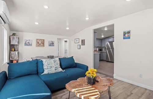Bonita House | Charming Escape With Stylish Decor & Outdoor Space