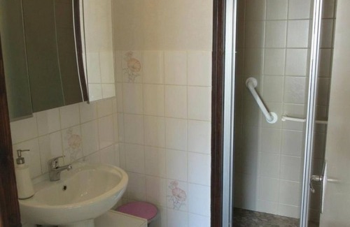 Tourville-sur-Sienne Cottage | Charming Farmhouse: Beach Nearby, Pet-Friendly, WiFi, BBQ, Fishing Pond, Farm Activities