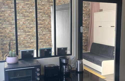 La Fuye-Velpeau Apartment | Charming F1 300m from the station