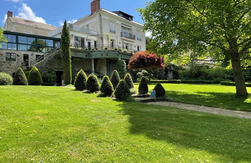 Seiches-sur-le-Loir House | Charming family home-large flowered garden-banks of the Loir-1h30 Paris 6-15pers