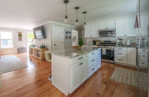 Mashpee Apartment | Charming Falmouth Getaway w/Hot Tub & Playground