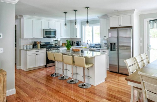 Mashpee Apartment | Charming Falmouth Getaway w/Hot Tub & Playground