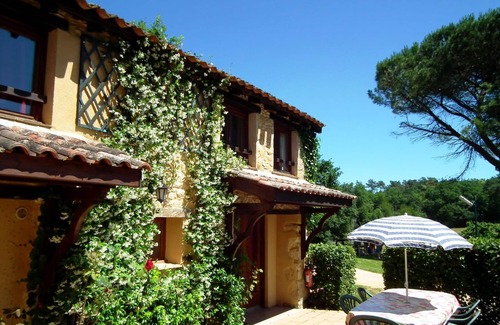 Gavaudun Cottage | Charming family cottage in Holiday Resort * swimming pool, tennis, bar, etc.