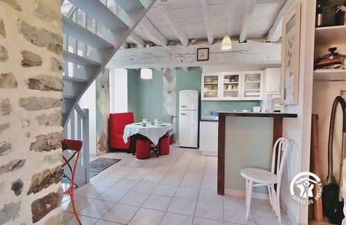 Niafles Cottage | Charming family cottage with private garden and spa, fishing and ecological swimming, pets allowed