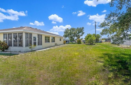 Overbrook Gardens House | Charming, family friendly house in Englewood, 5 min from Manasota Beach