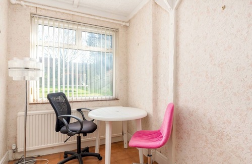 Watford House | Charming, Family-Friendly Home | Pass the Keys