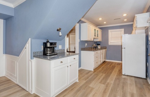 Tech Terrace House | Charming~Family Friendly~Walk to the Stadium~On the Park~Perfect for Game Days!
