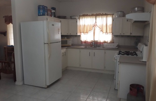 Arima House | Charming family home in a serene gated community of The Crossings