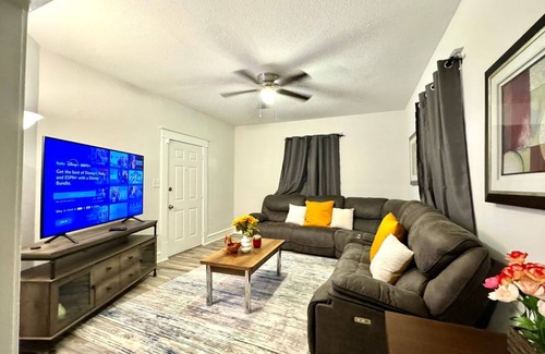 Oak Cliff House | Charming Family Home Near Downtown & Zoo | 4BR 2BT