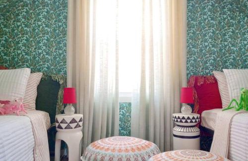 Jefferson Manor House | Charming Family Home Sleeps 8 near DC, Historic Old Town VA, & National Harbor