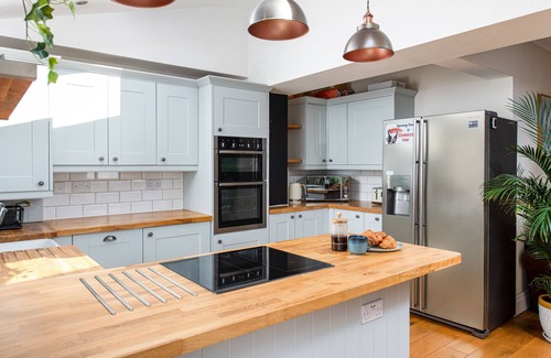 Horfield House | Charming Family Home with Stoves and Garden