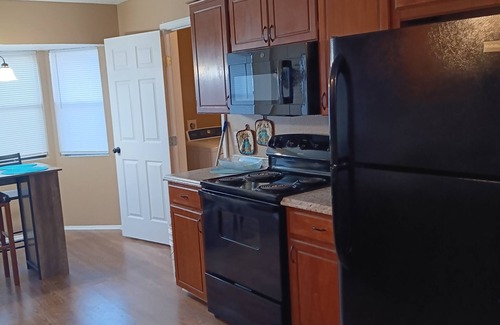 Killeen House | Charming Family Retreat: Cozy 3-Bedroom Home in Killeen
