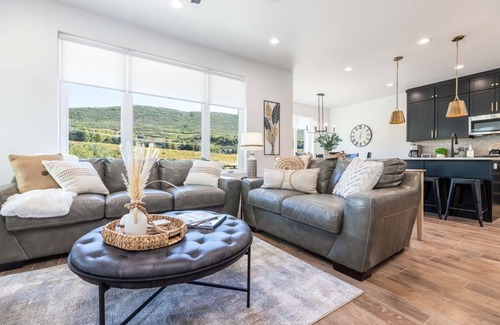 Deer Mountain House | Charming Family Townhome Near Park City and Concierge!