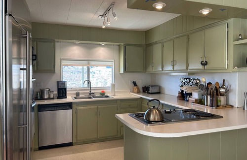 Morongo Valley House | Charming Family Friendly Home in Beautiful Desert Locale Near Joshua Tree