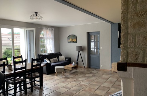 Braye-en-Laonnois Cottage | Charming farmhouse in the countryside