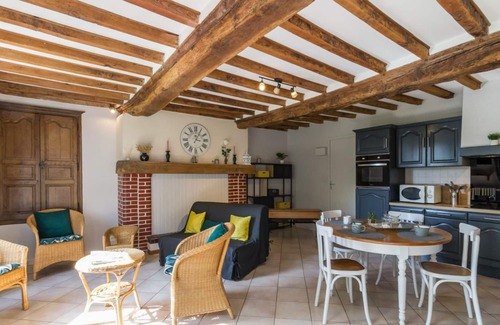 Muneville-sur-Mer Cottage | Charming Farmhouse Retreat with Garden, BBQ & Kids' Playground Near Granville Beaches