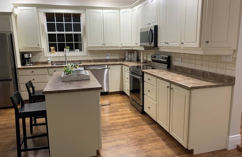 Cape Traverse Other | Charming Farmhouse on 2 acres , 5 mins from beach .