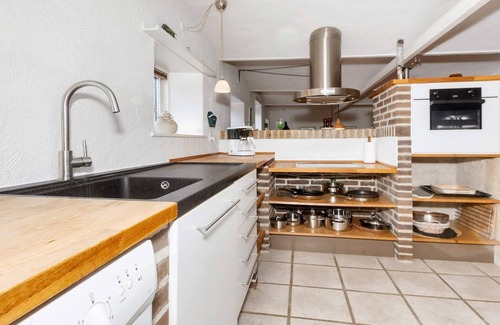Frederikshavn House | Charming Farmhouse Retreat - By Traum Ferienwohnungen